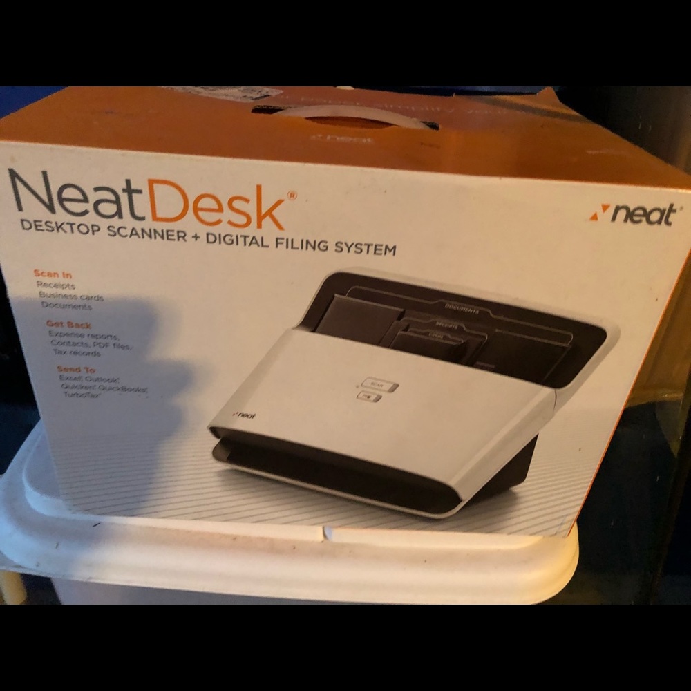 Neat Desk